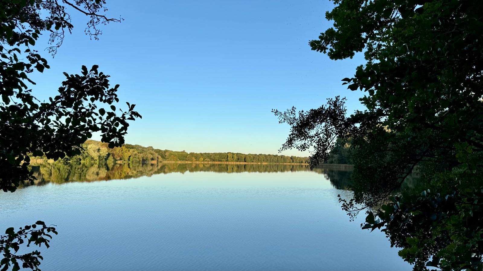 Jezioro Rusałka am frühen Morgen