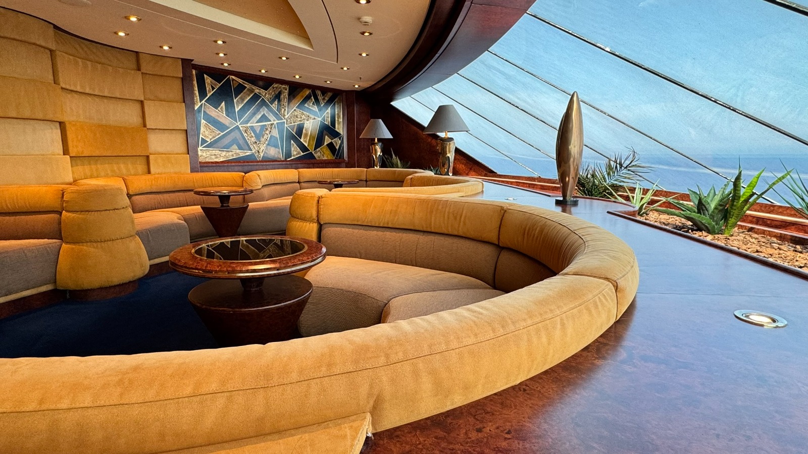 Herrlicher Ausblick aus der Yacht Club Bar