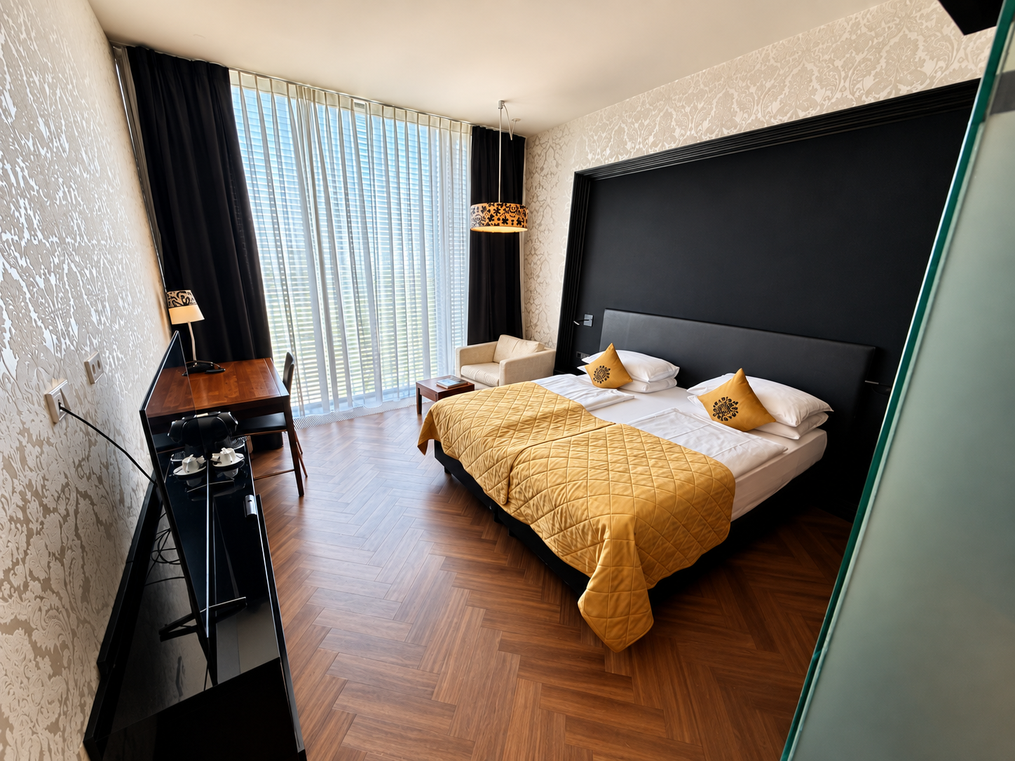 Blick in ein Zimmer des Kameha Grand